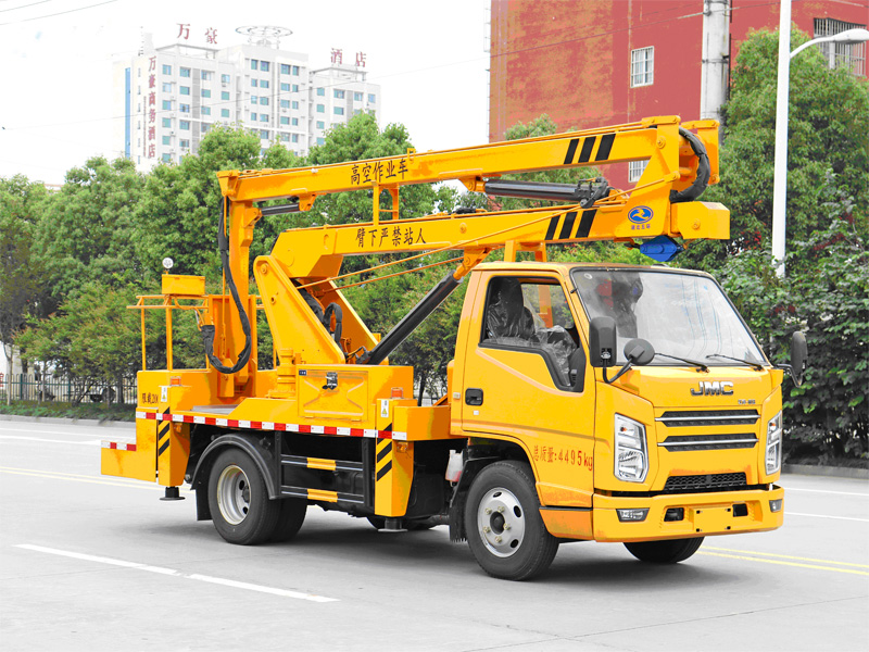 江铃13.5米蓝牌折叠臂高空作业车